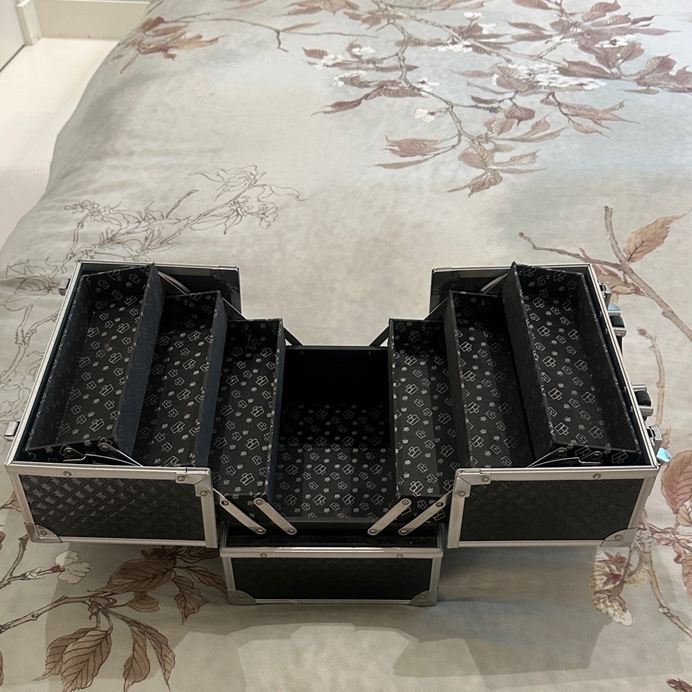 Caboodles Black Makeup Train Case